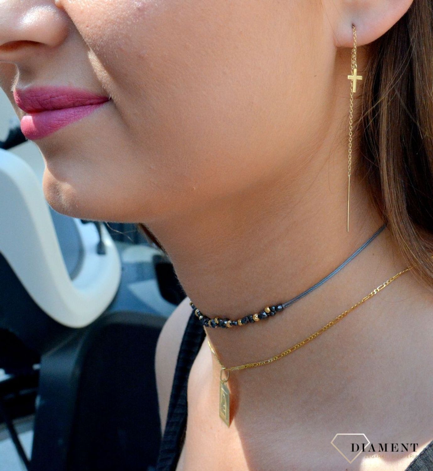 Złote kolczyki krzyżyki przeciągane łańcuszki pr 333 KL 6201 333. Złote kolczyki 333 przeciągane łańcuszki z krzyżykami. Jeśli cenisz sobie minimalizm w dodatkach wybierz subtelne kolczyki kulki wyko.jpg